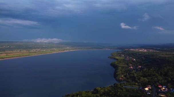 Scenic View Lake Landscape Dark Cloudy Sky — Stockvideo