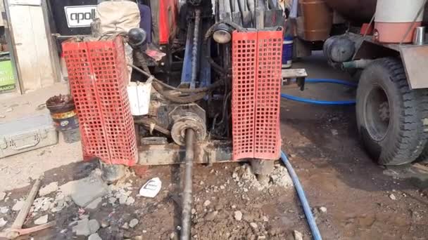 Construction Works Drilling Machine Laying Fiber Optic Pipeline Horizontal Directional — Video Stock