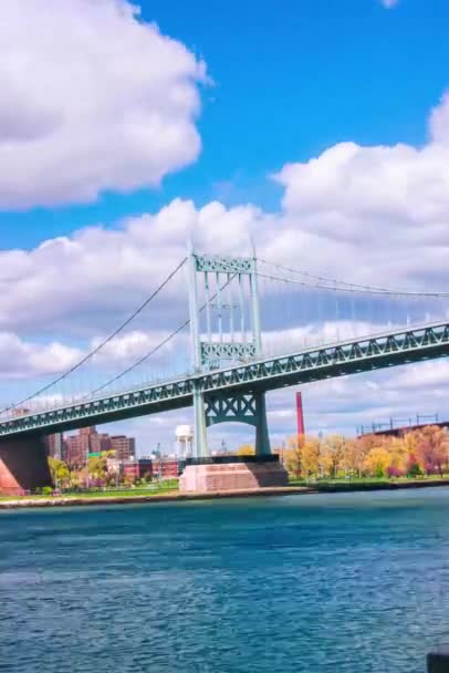 Scenic View Bridge Water Coastline Buildings Cloudy Sky — Stockvideo