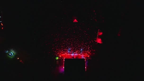 Αεροφωτογραφία Των Πολύχρωμων Φωτισμών Κατά Διάρκεια Της Συναυλίας Νύχτα — Αρχείο Βίντεο