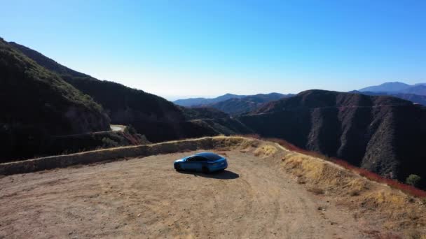 Beautiful View Blue Tesla Mountain Road Mount Baldy California — Stock Video