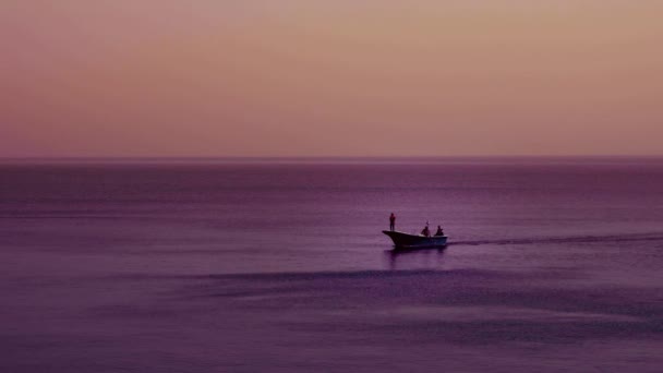 Closeup View Fisher Boat Egypt Beach Beautiful Purplish Sunset — Vídeo de Stock