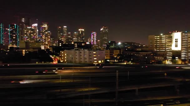 Μια Όμορφη Θέα Στο Κέντρο Του Λος Άντζελες Νύχτα — Αρχείο Βίντεο