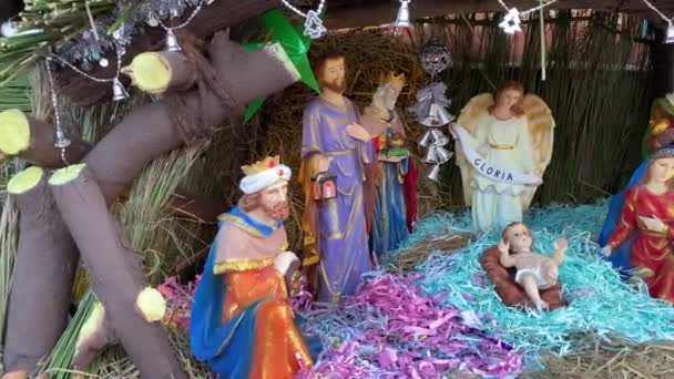 クリスマス キリスト降誕場面の人形の眺め — ストック動画