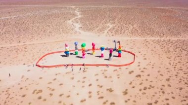 Yedi Sihirli Dağ 'ın güzel manzarası Nevada' da turistik bir cazibe.