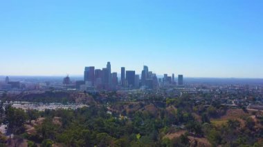 Los Angeles City Skyline 'ın güzel gündüz manzarası