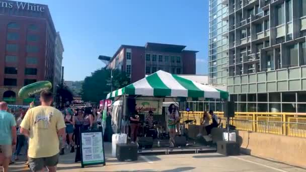 Picklesburgh Music Performance Bridge Summer Pittsburgh Pennsylvania — Stockvideo