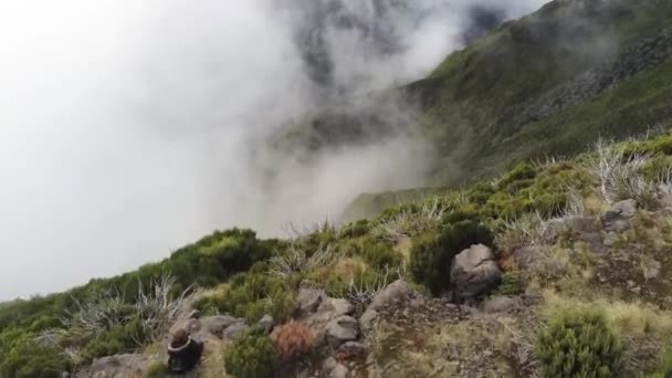 Low Angle View Beautiful Mountains Madeira Island Portugal Foggy Day — Vídeos de Stock