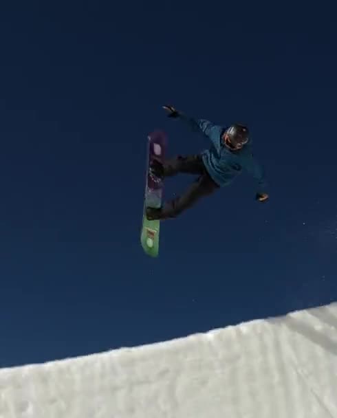 Drone Shot Liam Tourki French Halfpipe Olympian Snowboarding Flying Leysin — Vídeo de Stock