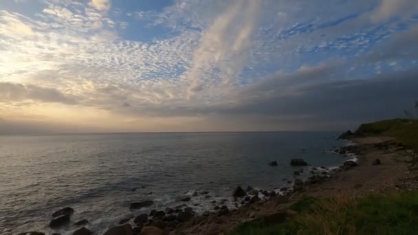 Una Vista Aerea Bellissimo Mare Una Giornata Estiva Soleggiata — Video Stock