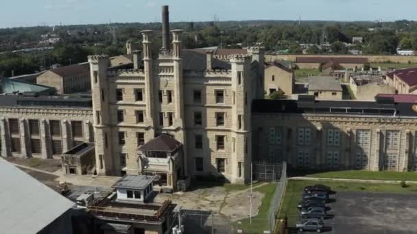 Aerial View Joliet Correctional Center Sunny Morning — Stockvideo