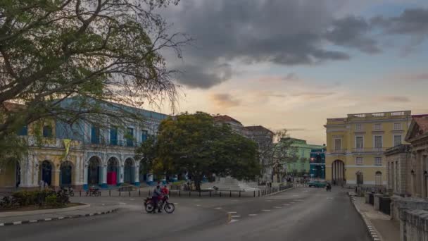 Time Lapse People Walking Traffic Plaza Vigia Square Matanzas Cuba — Stok video