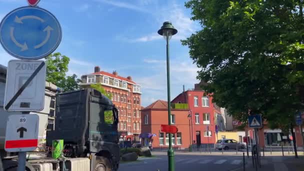 Vrachtwagen Rijdt Weg Brussel — Stockvideo