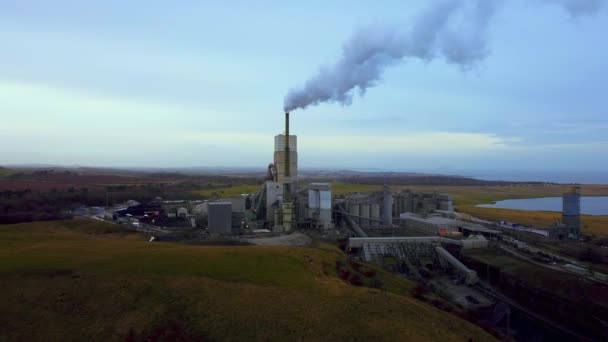 Drone Footage Mill Plant Smoke Coming Out Large Extractor Chimney — Stock video