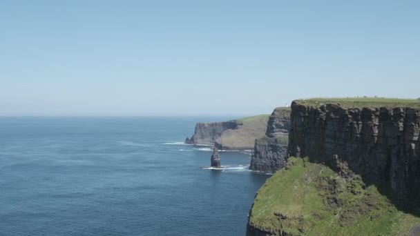 Aerial Drone Footage Cliffs Moher Atlantic Ocean Side Ireland — Stock Video