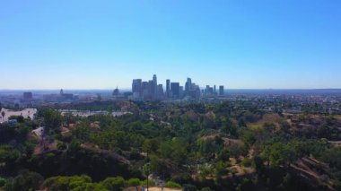 Los Angeles City Skyline 'ın güzel gündüz manzarası