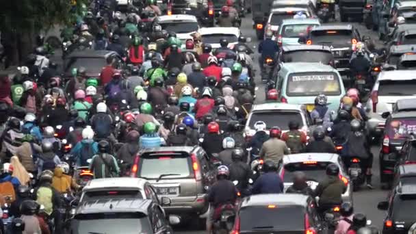 Jakarta Indonesien Juni 2022 Upptagen Trafik Med Kaotiska Fordon Motorvägen — Stockvideo