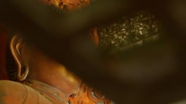 Honolulu, Hawaii 'deki Tapınak Vadisi' nde Buda Heykeli.