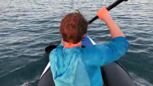 Back View Person Using Oar Sail Canoe — Stock Video