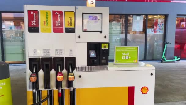 Cartel Logotipo Shell Power Con Pantalla Precios Euros Aire Libre — Vídeos de Stock