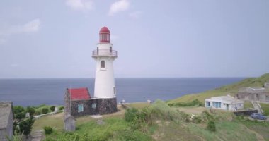 Batanes, Filipinler 'deki Basco Deniz Feneri' nin insansız hava aracı görüntüleri.