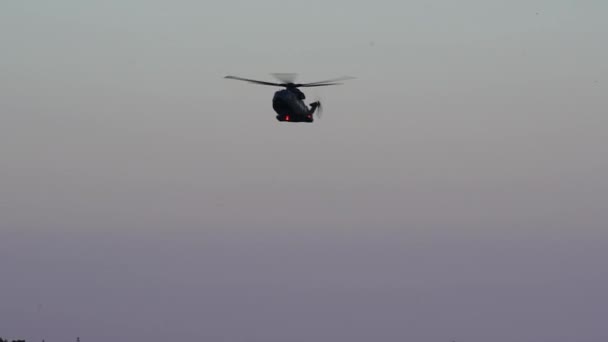 Low Angle Shot Military Helicopter Flight Daylight Cloudy Sky Some — 비디오