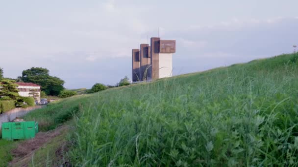 Břehu Řeky Edogawa Vidět Brána Tří Věží Která Slouží Ovládání — Stock video