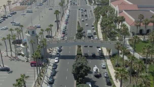 Widok Powietrza Ruchliwej Autostradzie Huntington Beach Nadmorskie Miasto Orange County — Wideo stockowe