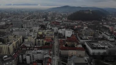 Slovenya 'daki Ljubljana kentinin havadan görünüşü