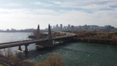 Parc Jean-Drapeau 'nun sonbahar manzarası, Montreal