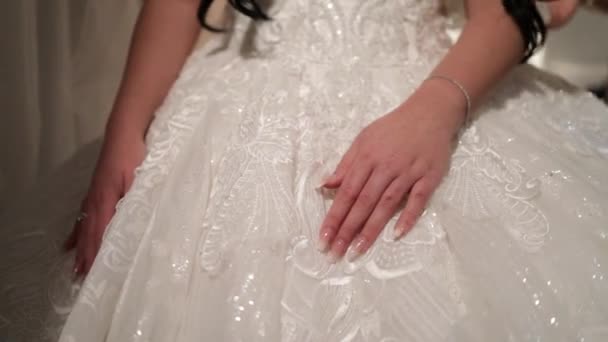 Uma Fêmea Vestido Noiva Preparando Para Casamento — Vídeo de Stock