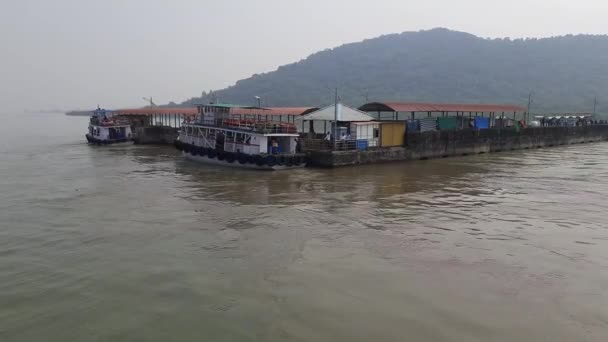 Reaching Elephanta Caves Passenger Boat Station Nautical Vessel Ferry Boat — Video Stock