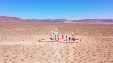 Yedi Sihirli Dağ 'ın güzel manzarası Nevada' da turistik bir cazibe.