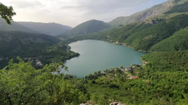 Beautiful Shot Scanno Heart Shaped Lake Apennines Mountains — Stock Video
