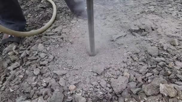 Esta Filmagem Demolition Rock Com Martelo Pneumático Verão — Vídeo de Stock