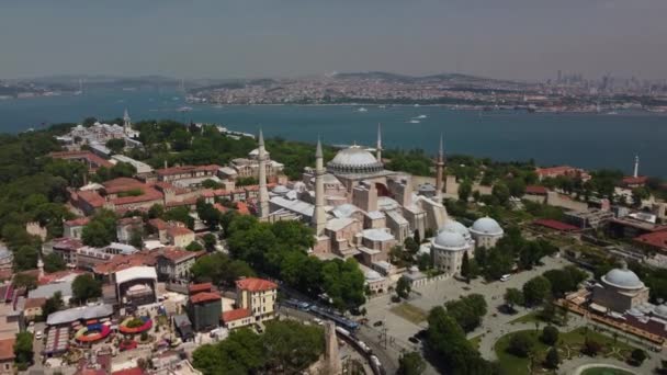 索菲亚大清真寺 Hagia Sophia Grand Mosque 美丽的无人机镜头 原名圣智慧教堂 Church Holy Wisdom — 图库视频影像