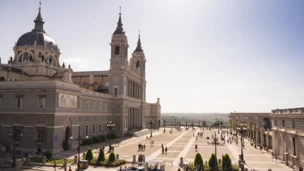 Time Lapse Almudena Cathedral Crowded Square Madrid Spain — Wideo stockowe
