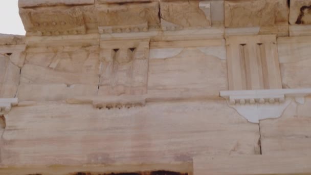 Beautiful View Tourists Walking Entrance Acropolis Athens — 비디오