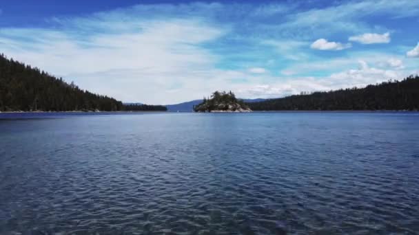Drone Shot Emerald Bay Lake Tahoe — Stockvideo