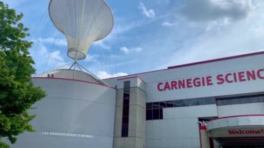 Carnegie Bilim Merkezi Pittsburgh Pennsylvania, ABD 'deki çocuk müzesi binası.