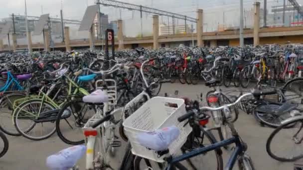 View Many Bikes Eindhoven Central Station Netherlands — Stockvideo