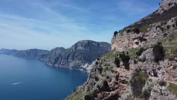 Letecký Pohled Pobřeží Amalfi Skalami Klidným Mořem Positano Agerola Itálie — Stock video