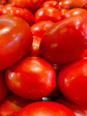 Grovetown, Ga USA - 03: 15 - 22: Perakende mağazası Taze ürünler Romanların domates renklerine yakın