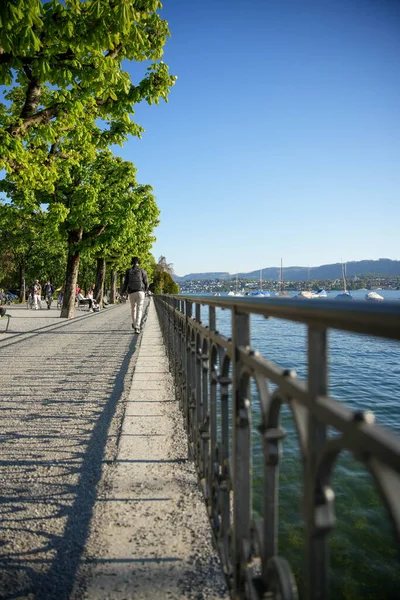 Vertical Shot Person Walking Footstep Zone Zurich Switzerland — Stock fotografie
