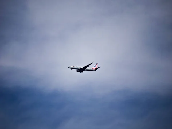 Avion American Airlines Volant — Photo