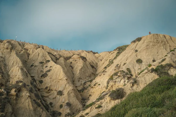 Une Vue Panoramique Paysage Montagneux Rocheux Sous Ciel Sombre — Photo