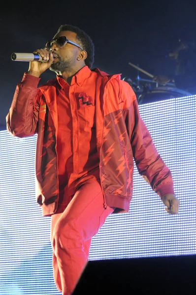 Closeup Kanye West Performing Live Gibson Amphitheatre Universal City California — Stockfoto
