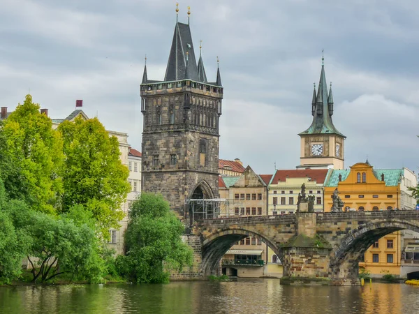 Una Vista Panorámica Hermosa Arquitectura Praga República Checa Fondo Nublado —  Fotos de Stock