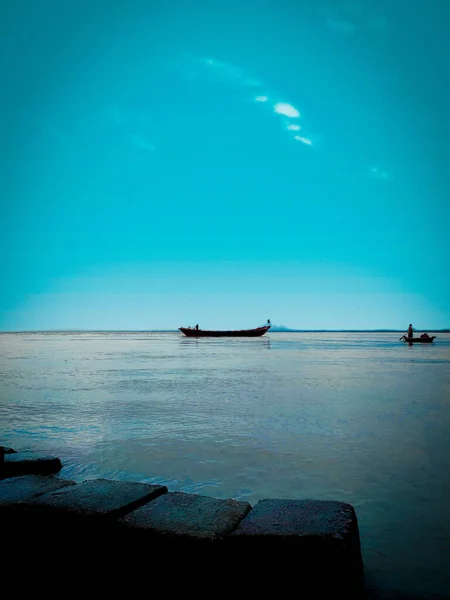 Vertical Shot Beautiful Sea Sunny Summer Day — Stock Photo, Image