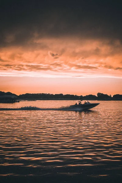 Speedboat Lake Nebraska Sunset — Stock Photo, Image